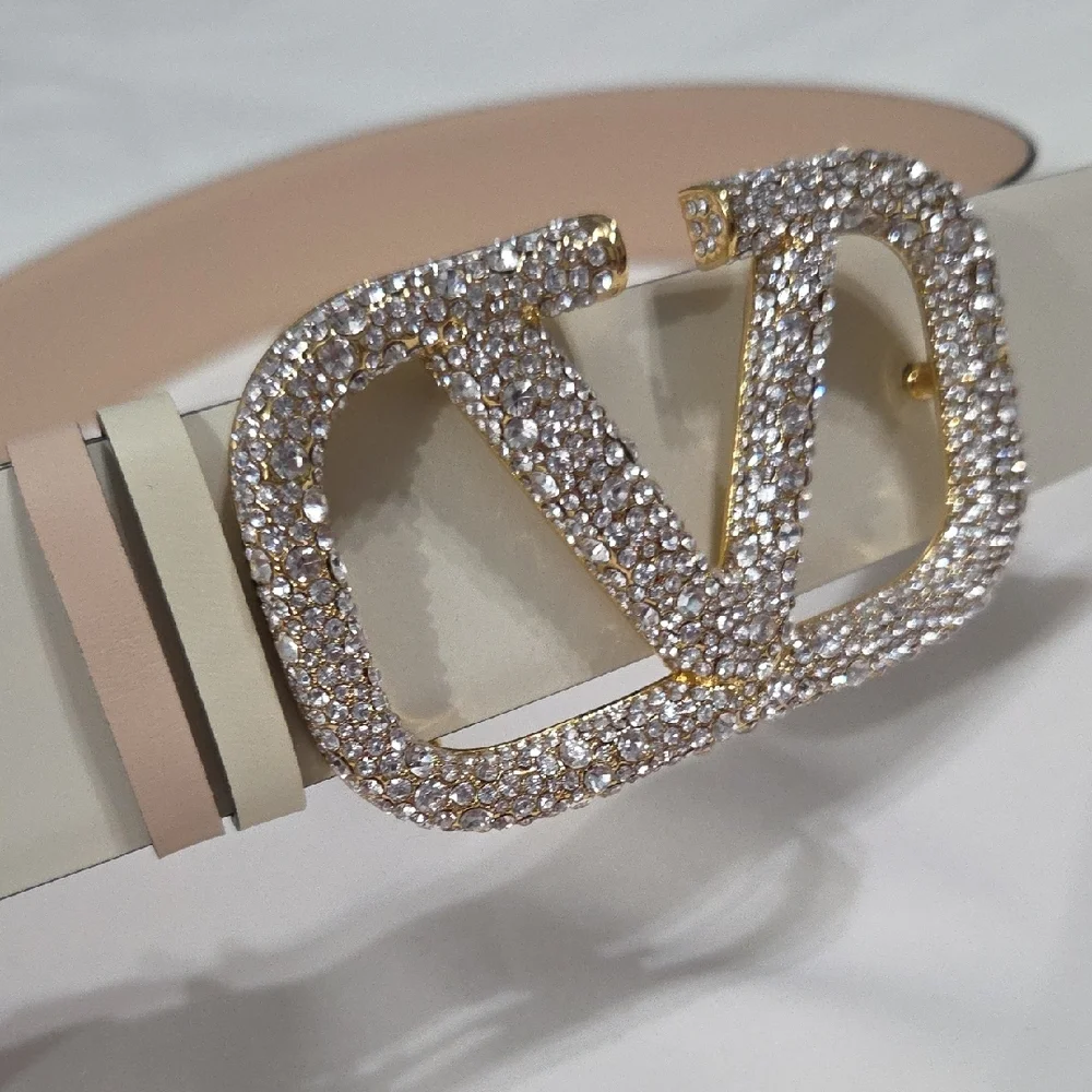 Valentino Garavani Cream Belt with Gold Sparkle Buckle - Picture 10 of 15